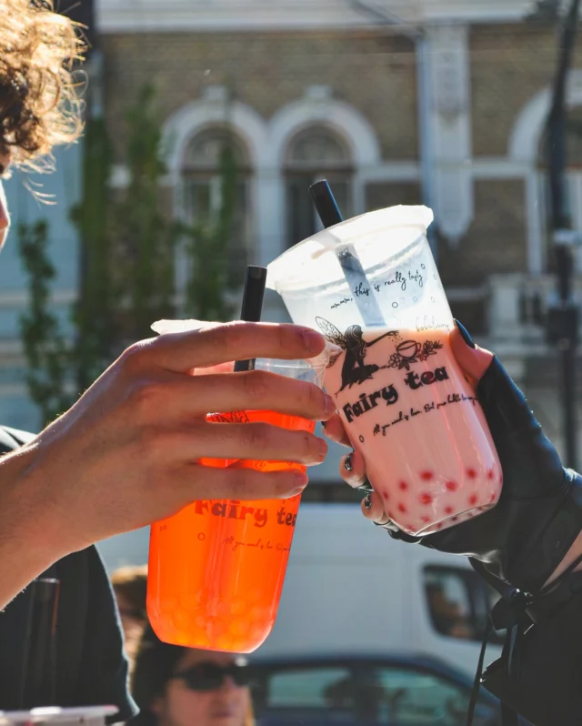 Descoperă @fairyteacluj la parterul #Central, alege din varietatea de gusturi delicioase și personalizează-ți băutura cu perle de tapioca! 
Tu ai încercat bubble tea?🧋

Ne vedem la Central.